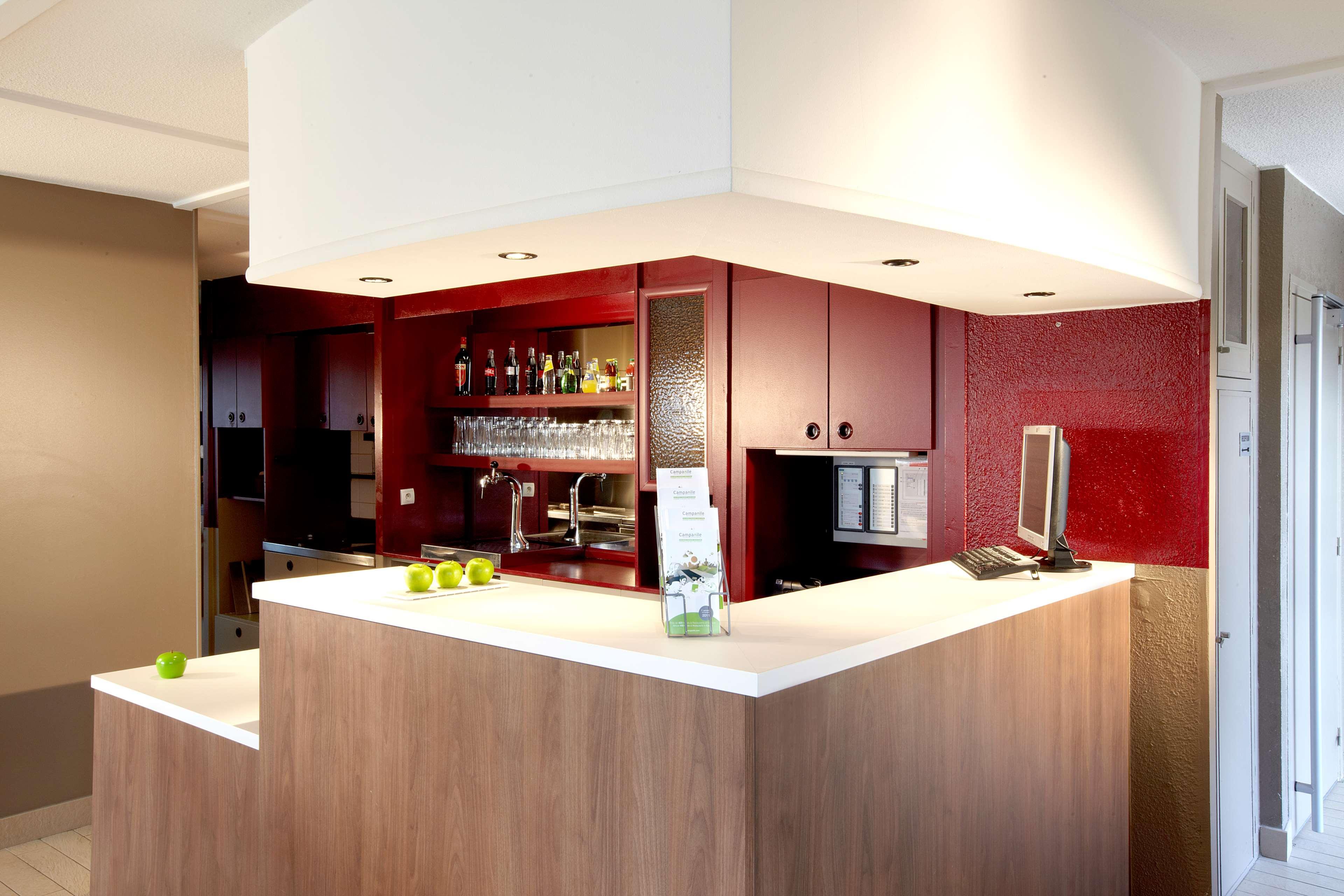 Hotel Campanile Rouen Nord - Mont-Saint-Aignan Esterno foto