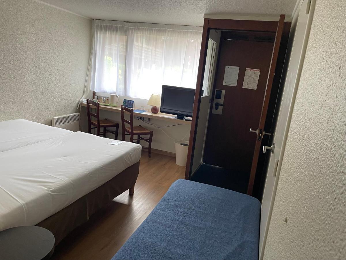 Hotel Campanile Rouen Nord - Mont-Saint-Aignan Esterno foto